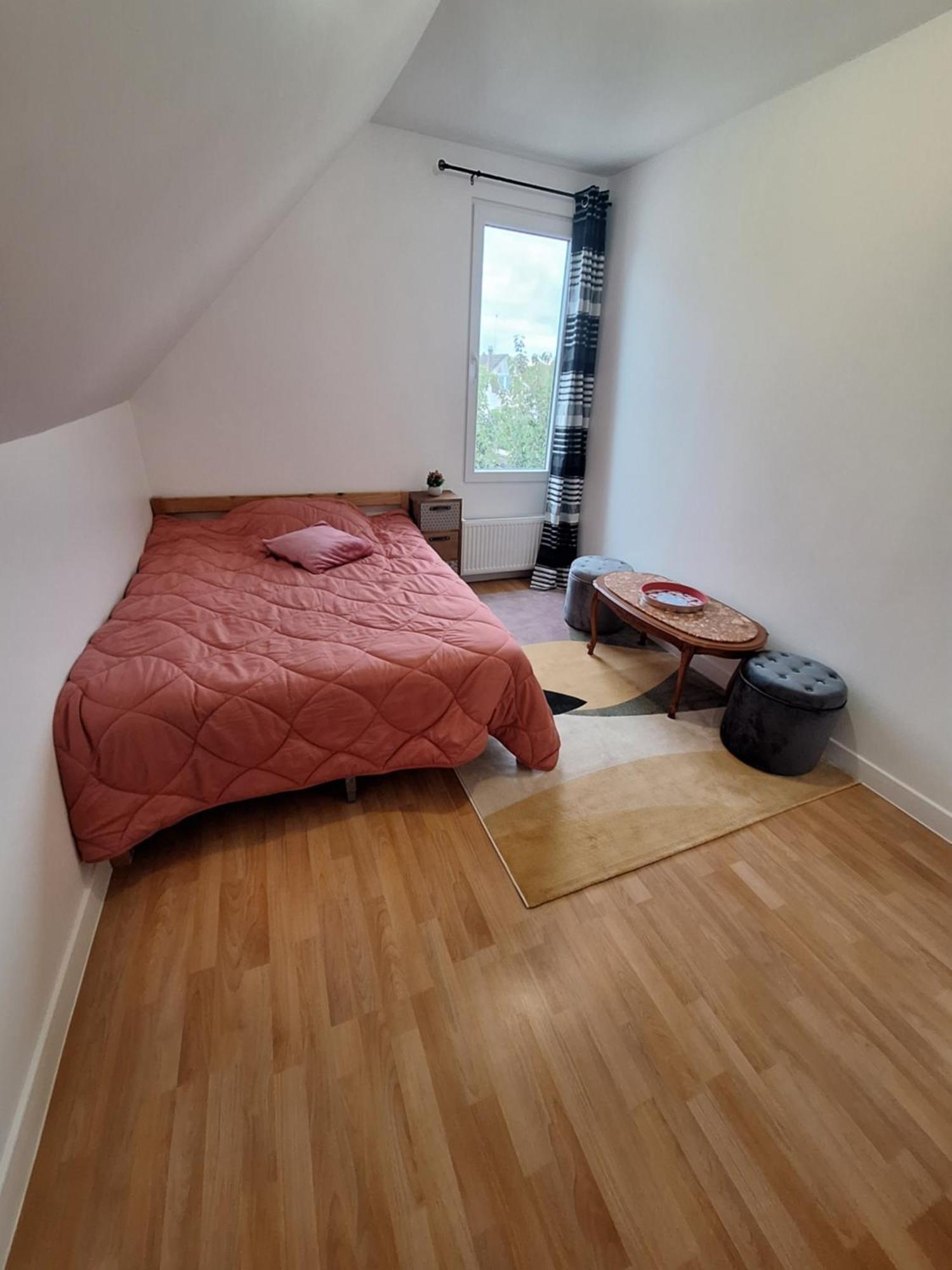 Chambres Et Table D'Hotes - Chez Paul Et Emilia Villers-Cotterêts Екстериор снимка